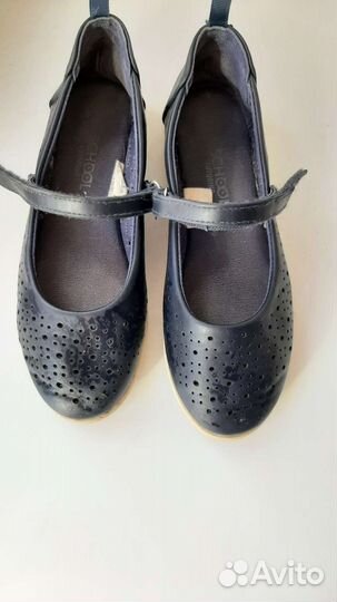 Туфли для девочки р-р33