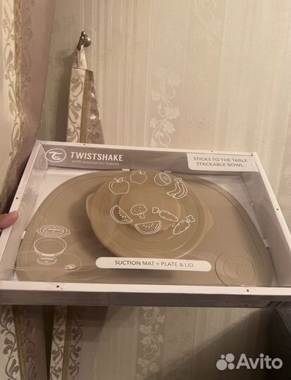 Тарелка с ковриком twistshake