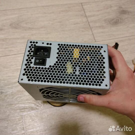 Блок питания FSP 300w