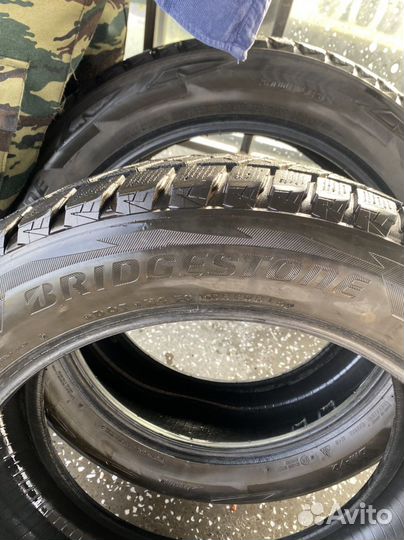 Bridgestone WT17 235/55 R19