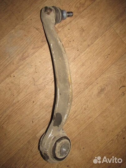 Рычаг подвески передний нижний левый