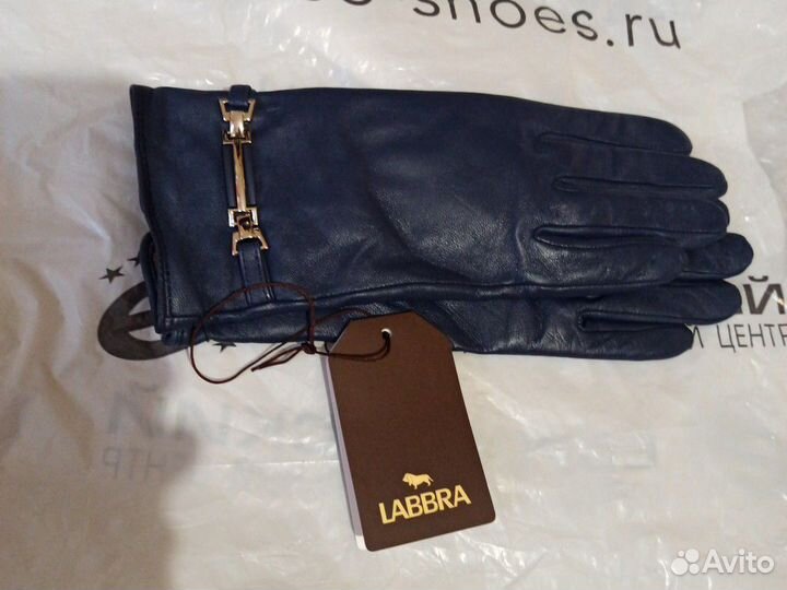 Перчатки фирменные, новые 