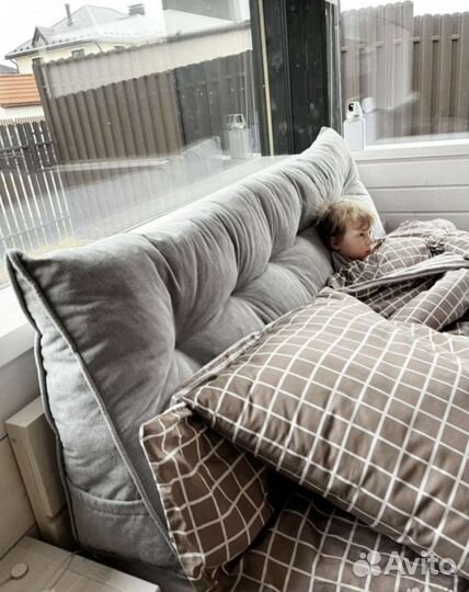 Чехлы новые на диван 