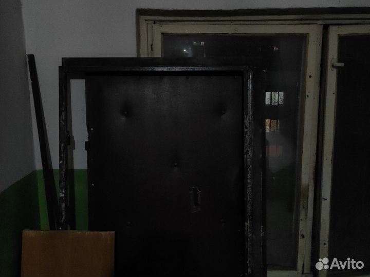 Дверь входная железная бу