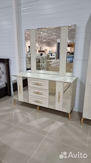 Спальный гарнитур новинка