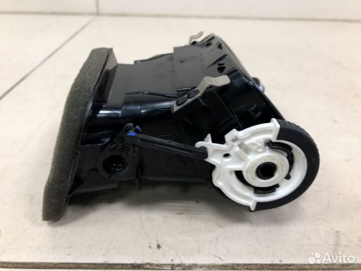 Дефлектор воздушный Volkswagen Polo Sed RUS 2011