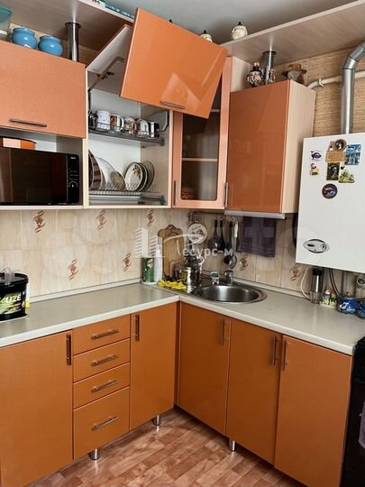 2-к. квартира, 50,7 м², 2/4 эт.