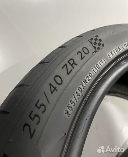 Michelin Pilot Sport 4 S 255/40 R20 и 285/35 R20