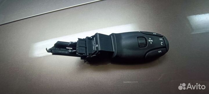 Подрулевой переключатель