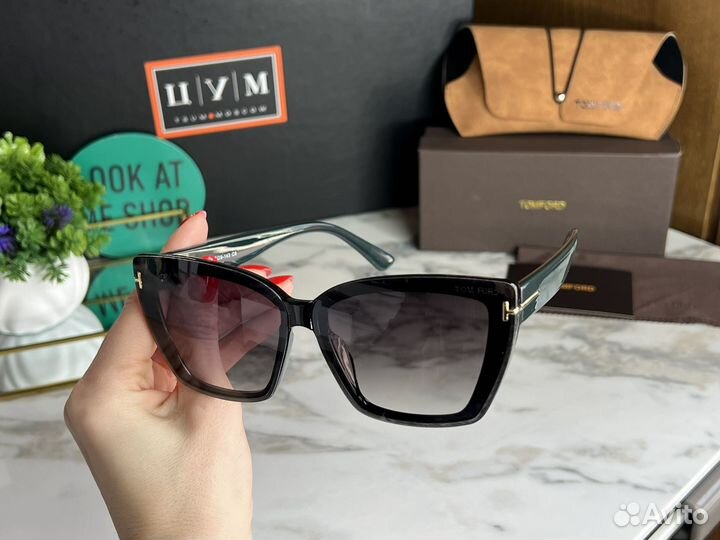 Очки Tom Ford женские солнцезащитные