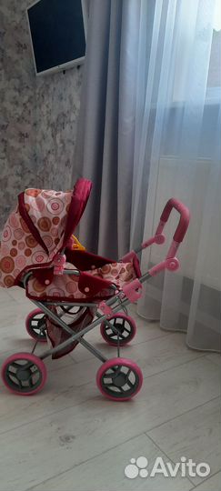 Коляска и кроватка для кукол