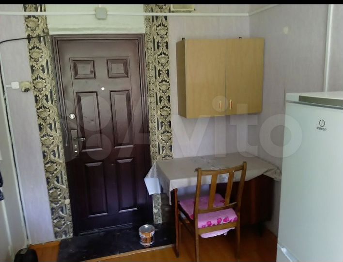 Комната 14 м² в > 9-к., 3/5 эт.