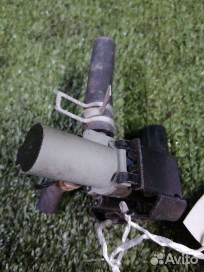 Клапан вакуумный Toyota Corolla Fielder NZE121