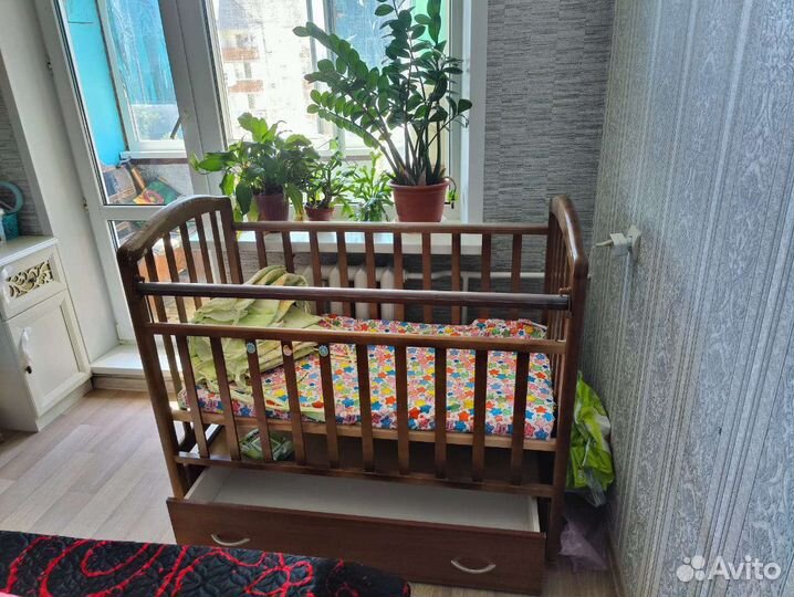 Детская кроватка