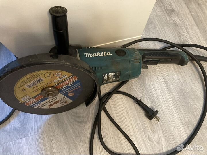 Ушм болгарка makita 230