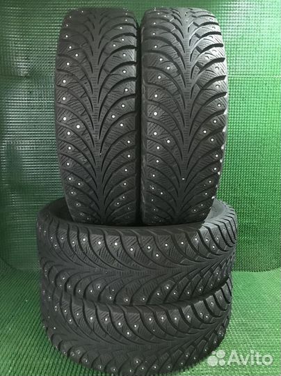Sava Eskimo Stud 215/65 R16 98T