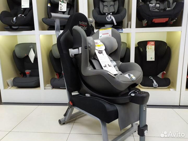 Автокресло Cybex Sirona M2 i-Size Manhattan Grey