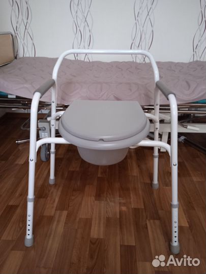 Санитарный стул туалет новый