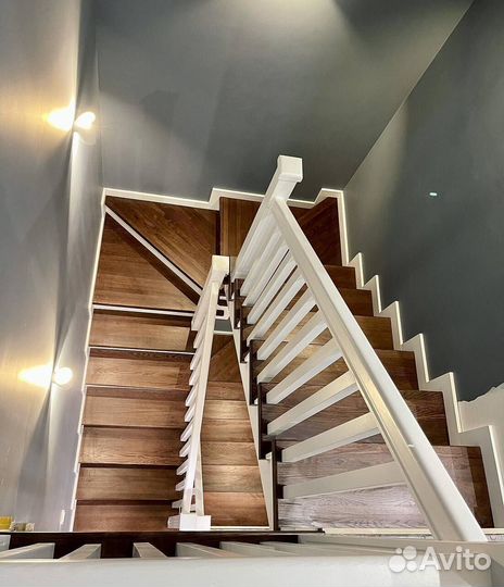 Лестница из Бука ет-469