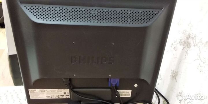 Монитор philips 190V5