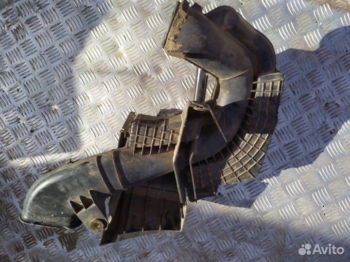 Резонатор воздушного фильтра, влагоотделитель