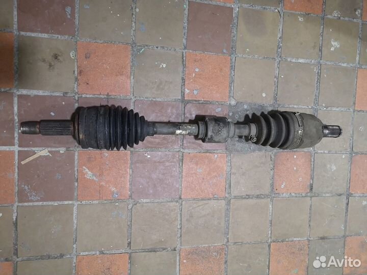 Привод шрус левый Kia Rio 4 Солярис 2 АКПП 1.6