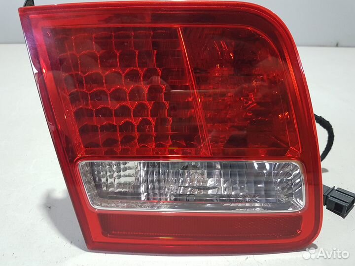 Фонарь задний внутренний левый ауди а8 audi s8