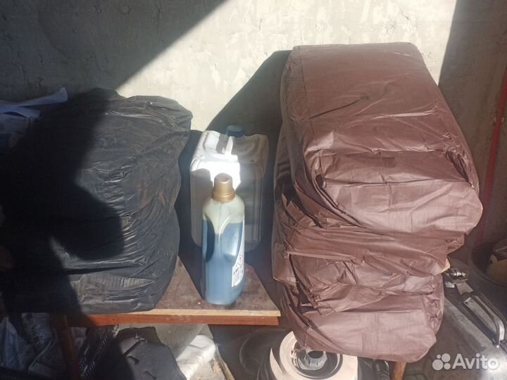 Пластификатор, пигмент черныйкоричневый эмульсон