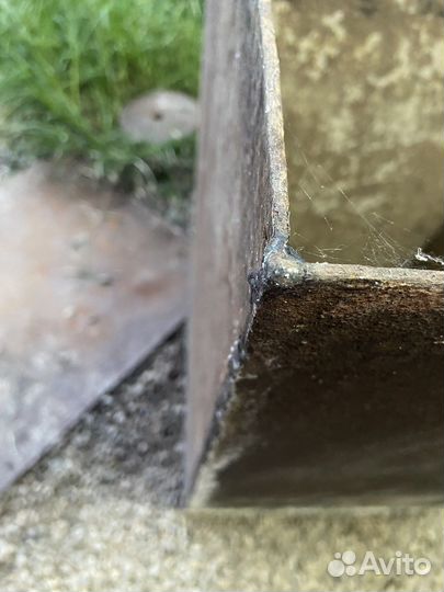 Мусорный бак металлический