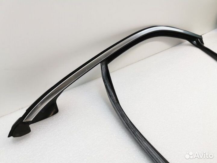 Молдинг двери Mercedes-Benz Glc X253 651.921 2015