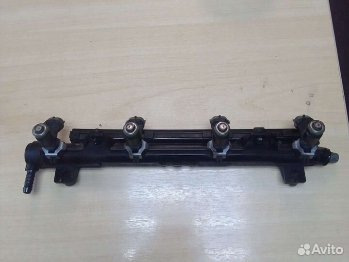 Топливная рампа Volkswagen polo, Skoda rapid 1,6