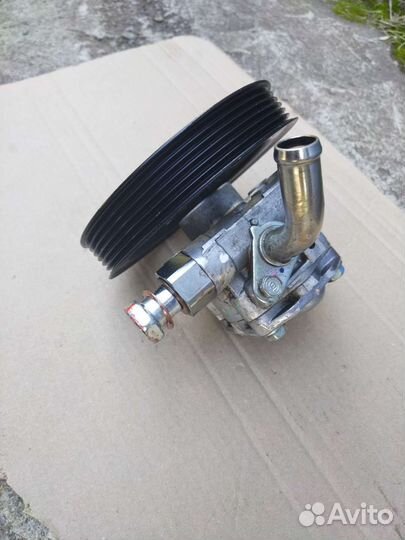 Насос Гура Mitsubishi 4D56