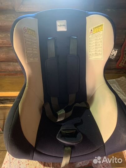 Детское автокресло от 9–18 кг