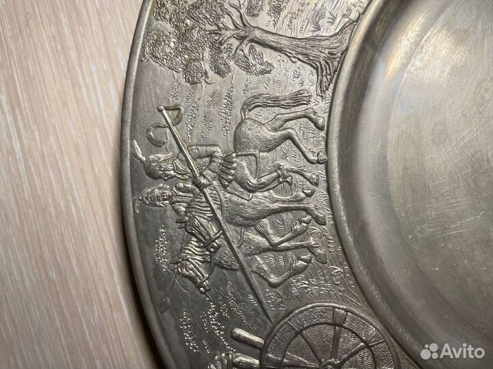 Оловянная тарелка Германия 24 см