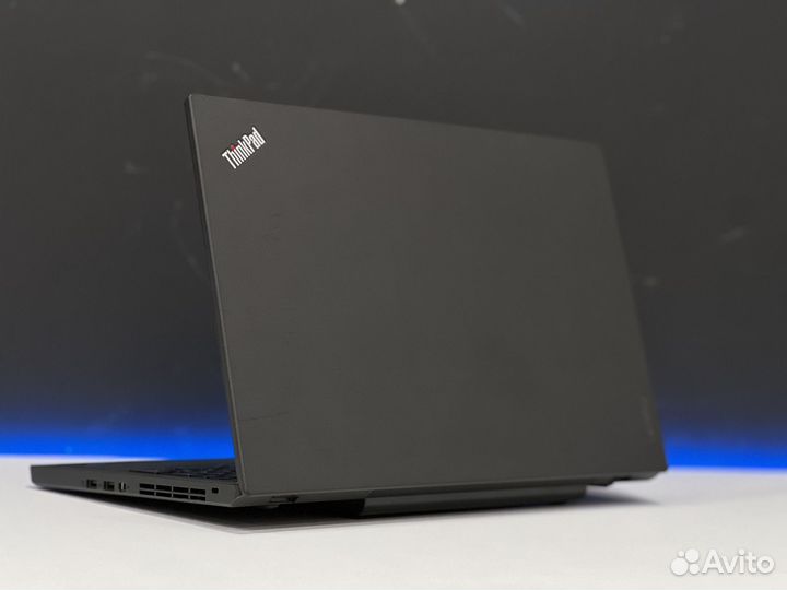 ThinkPad 15.6 Сенсор IPS Core i5 16G озу SSD512g