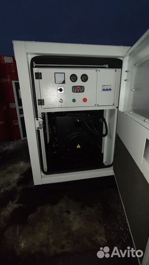 Дизельный генератор 25 квт защитный кожух