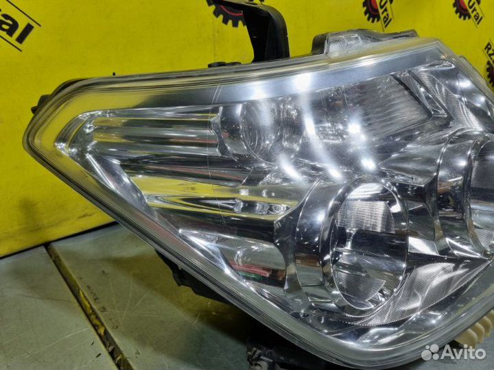 Фара передняя правая Nissan Patrol Y62 Y62 5.6
