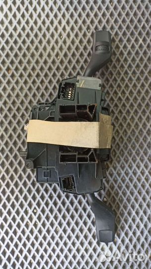 Блок под рулевых переключателей ford focus 2