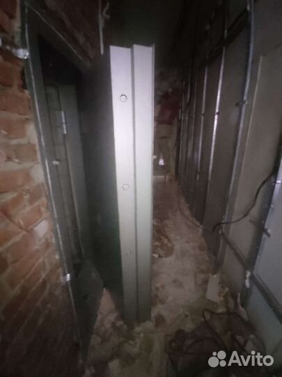 Дверь сейфовая