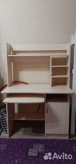 Компьютерный стол