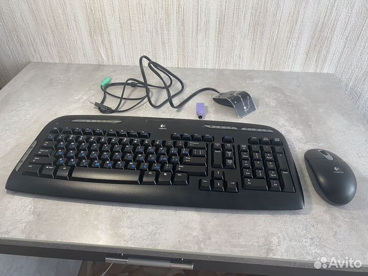 Беспроводная клавиатура и мышь