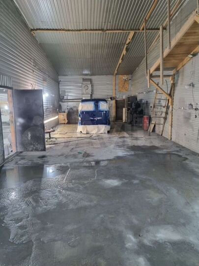 Гараж, > 30 м²