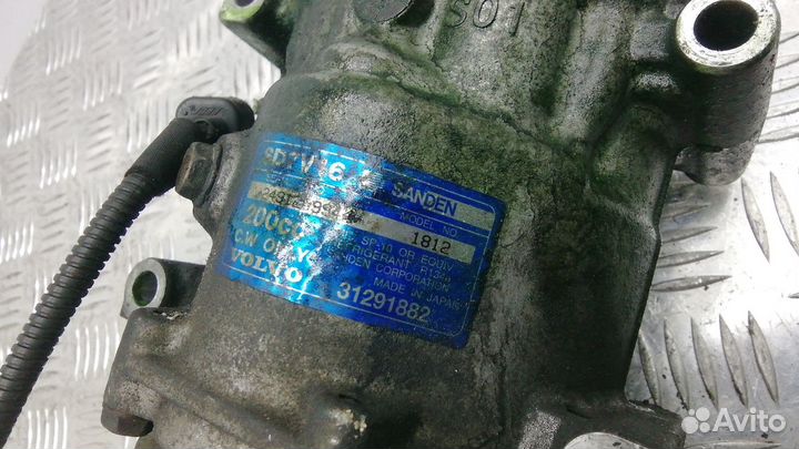 Компрессор кондиционера Volvo C30 2009 1677171