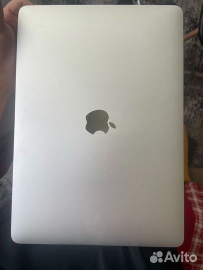 Продам ноутбук Apple Mac Air m1 8/256 (2021)