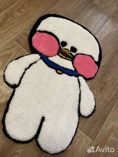 Тафтинговый ковер ручной работы