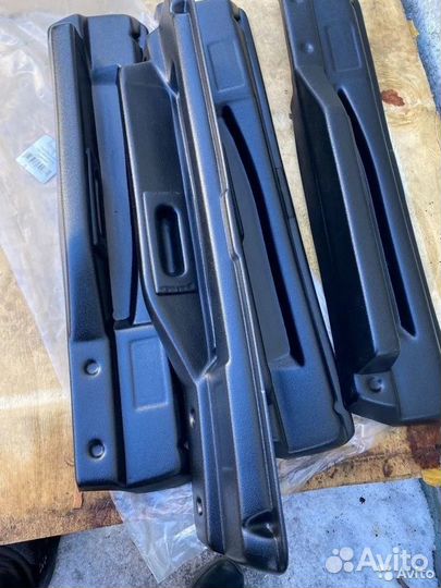 Подлокотники на УАЗ 469,Хантер