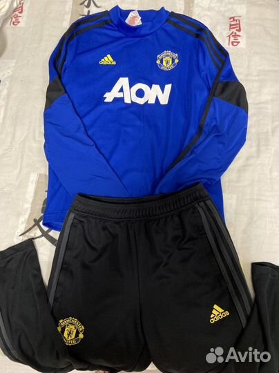 Лонгслив adidas Manchester United