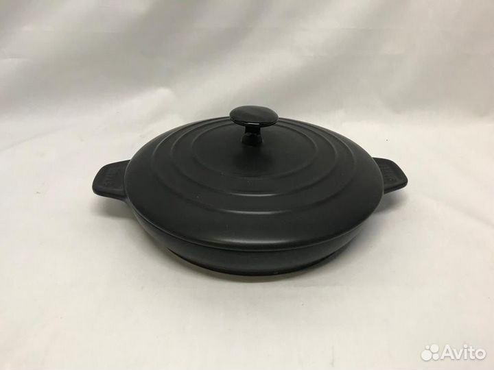 Чугуная сковородка Staub