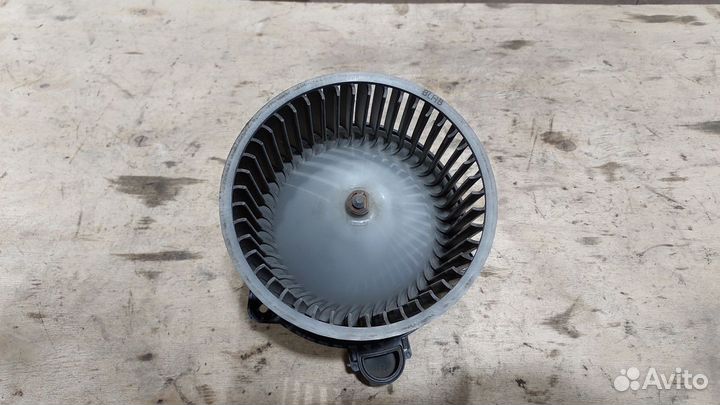 Моторчик отопителя Matrix I рестайлинг