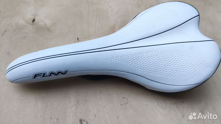 Седло сиденье для велосипеда Merida Wtb funn